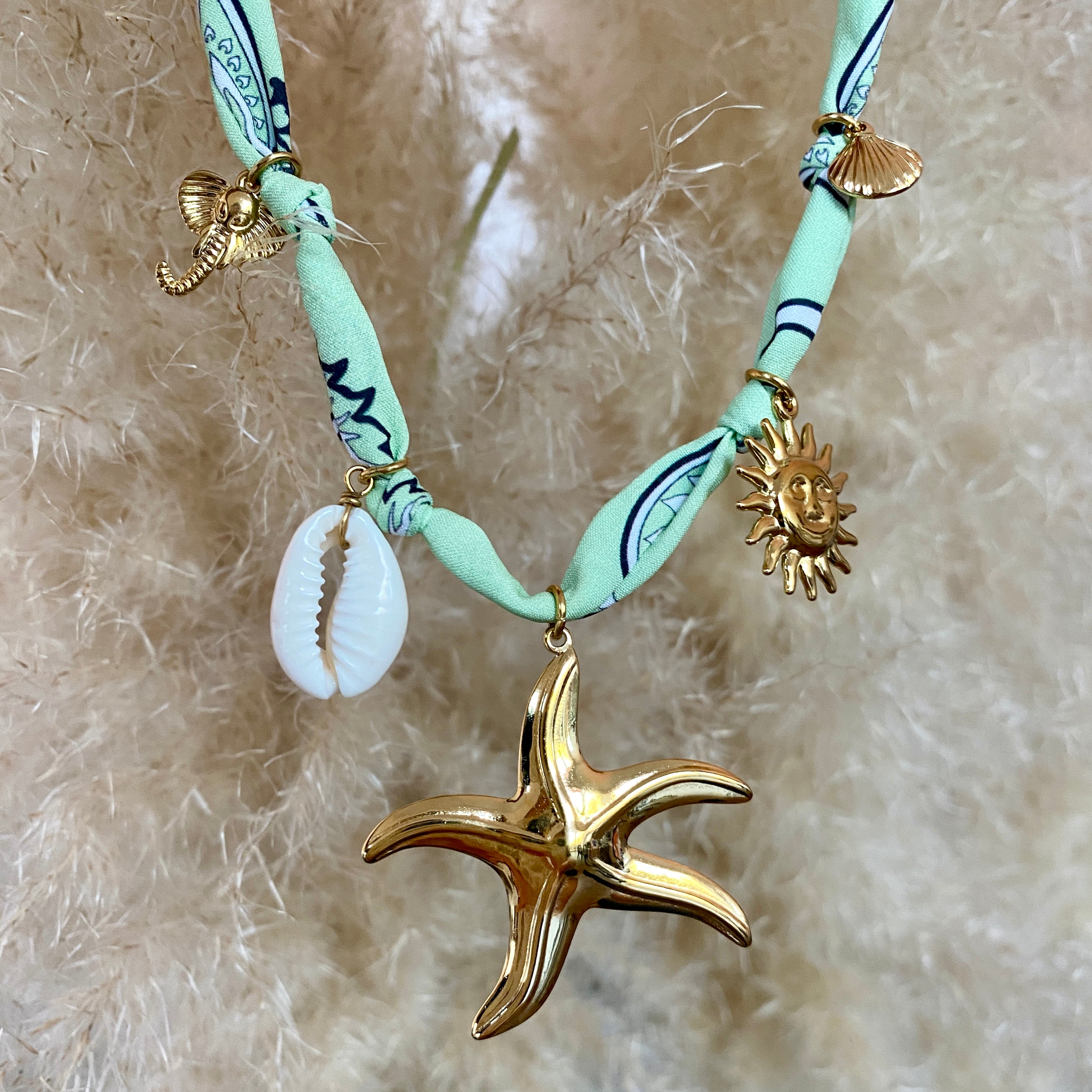 Collier Bandana Charms "Flora"