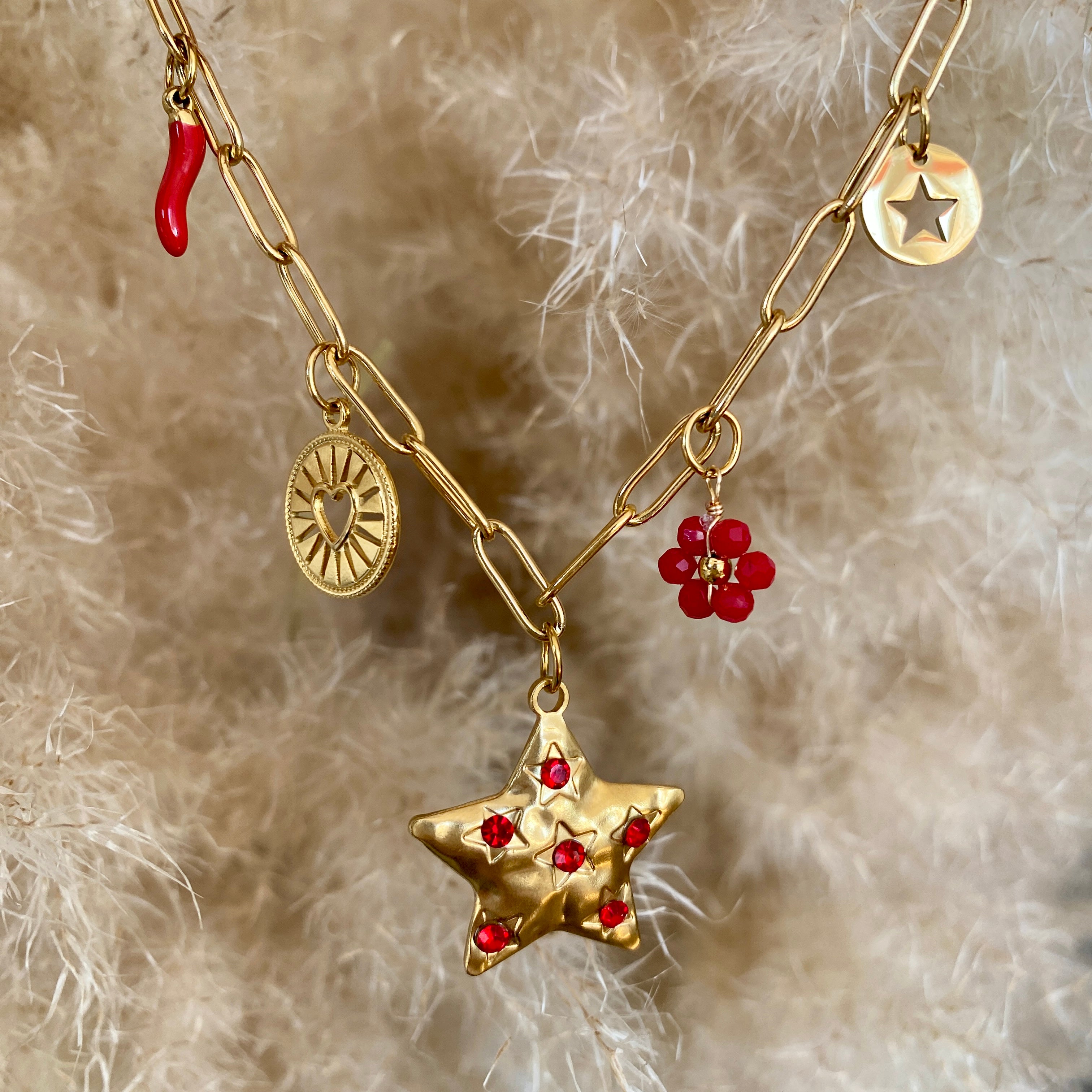 Collier charms rubis 