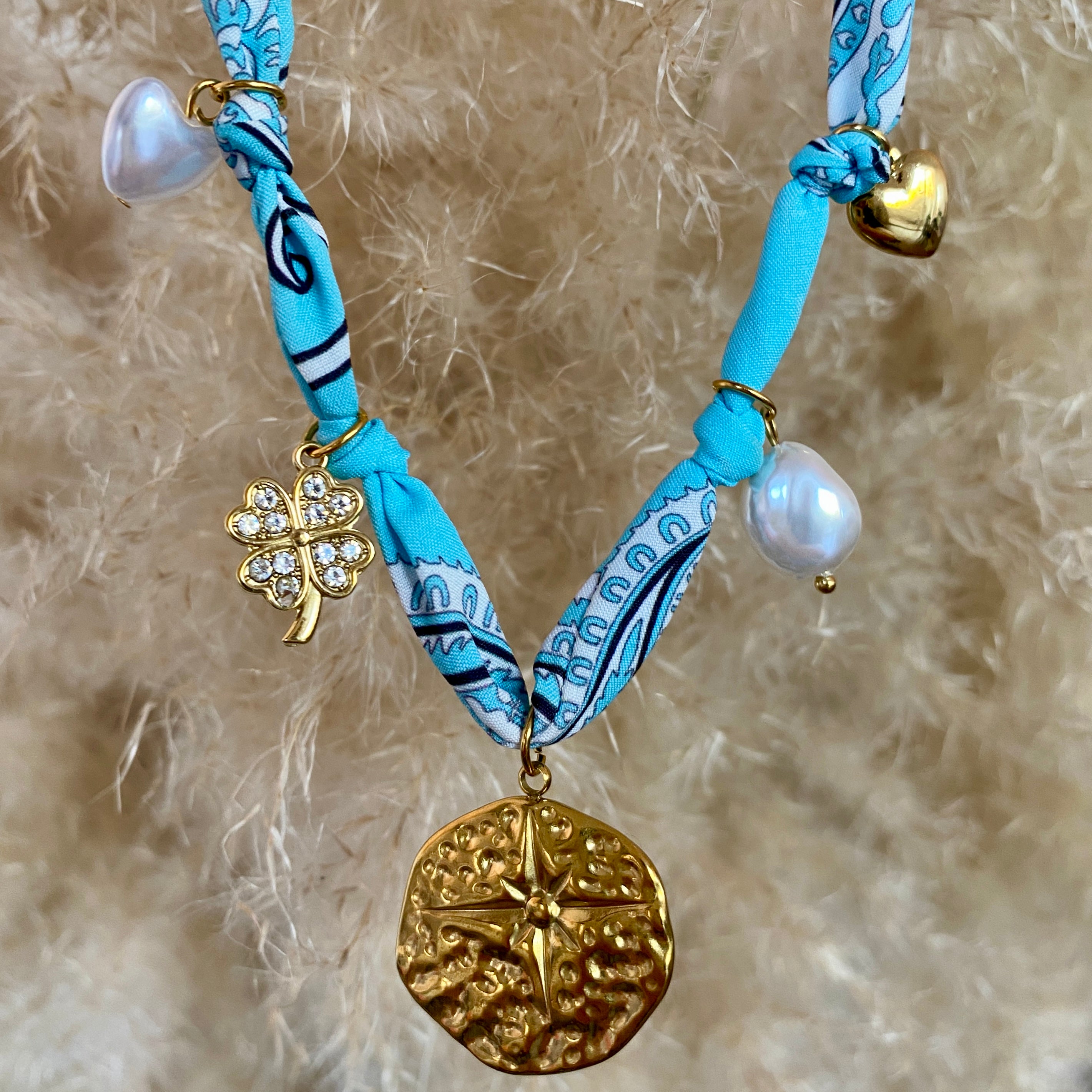 Collier Bandana Charms "Mira"