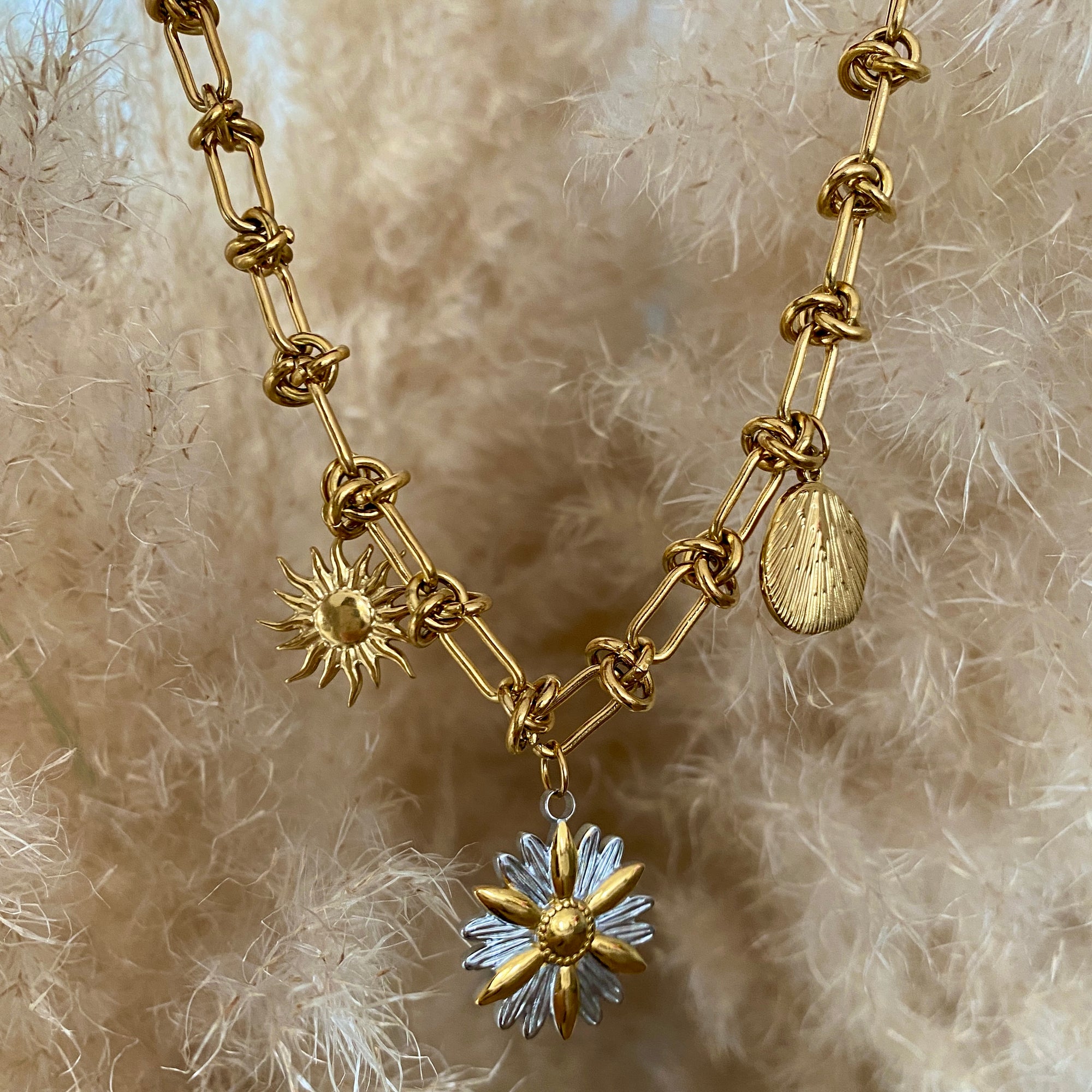 Collier Charms Doré "Mana"