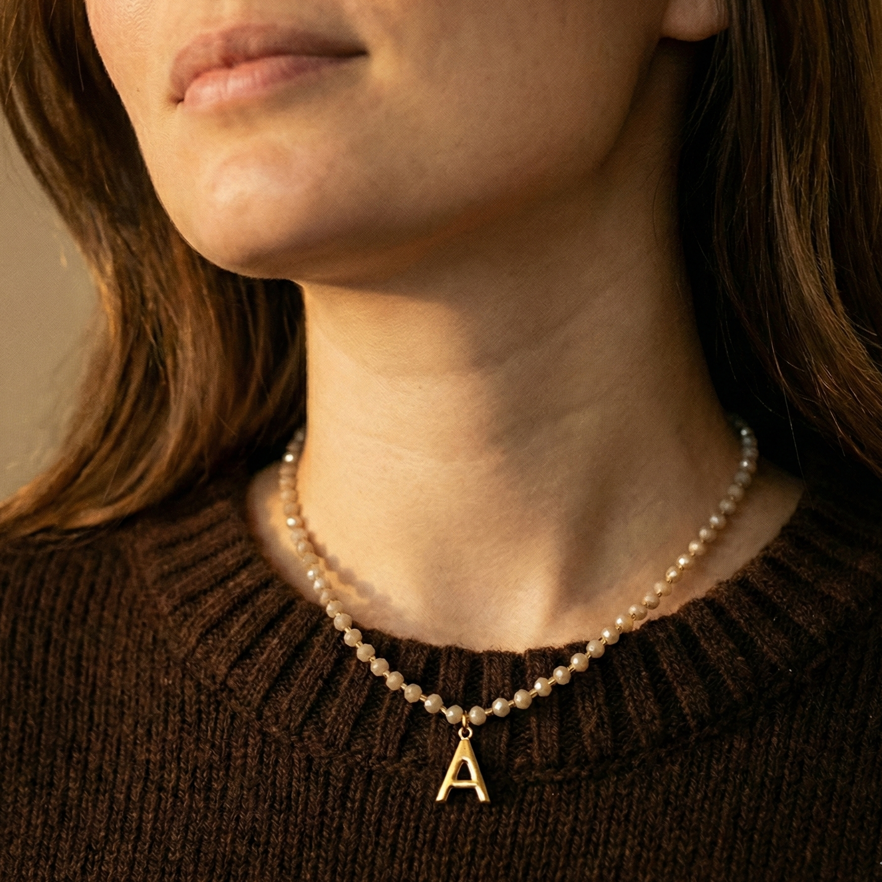 Collier Ras de Cou Perlé beige "mimi"