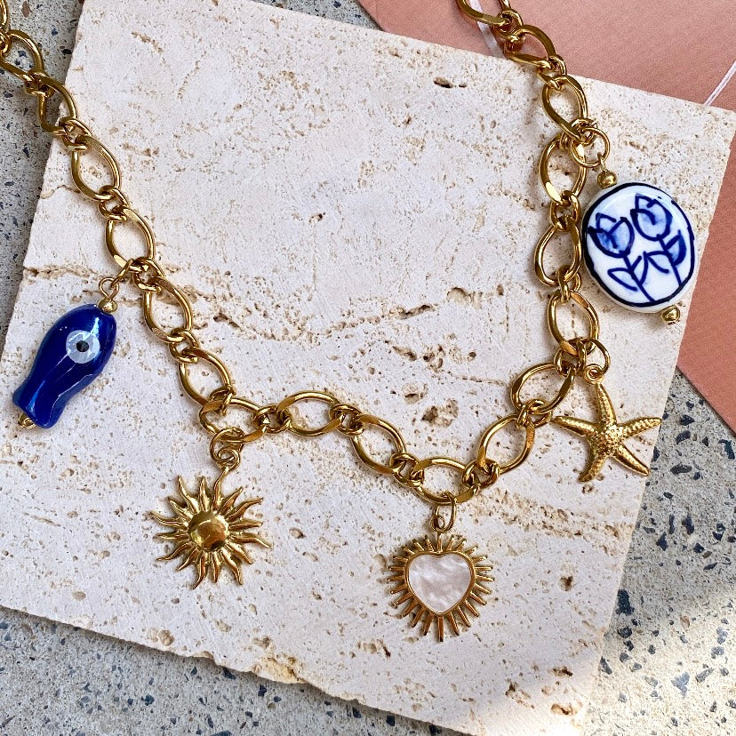 collier breloques a personnaliser